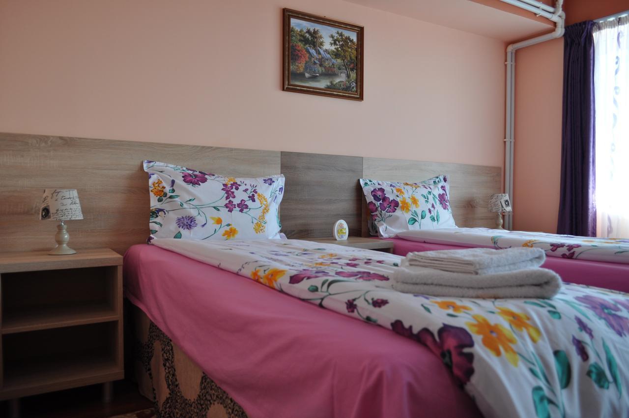 Casa Paul Hotel Galac Kültér fotó