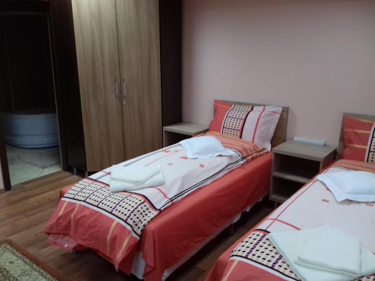 Casa Paul Hotel Galac Kültér fotó