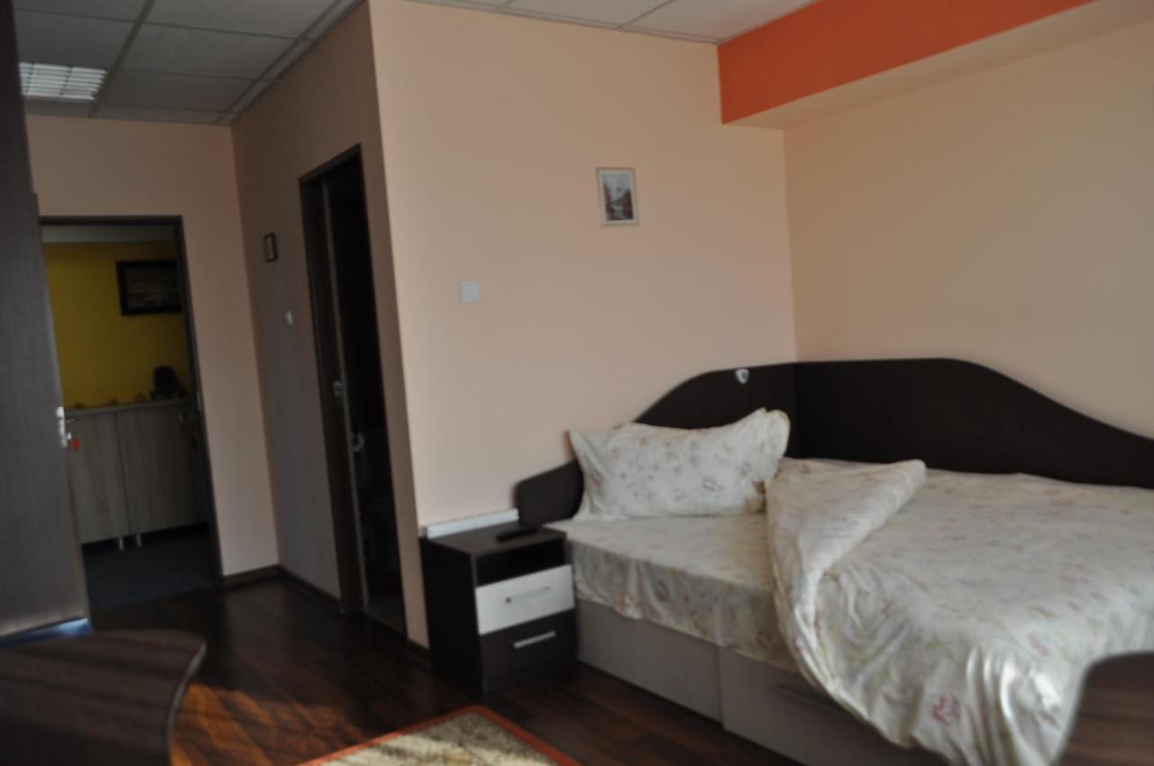 Casa Paul Hotel Galac Kültér fotó