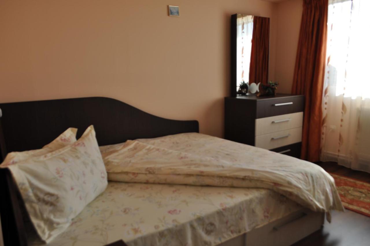 Casa Paul Hotel Galac Kültér fotó