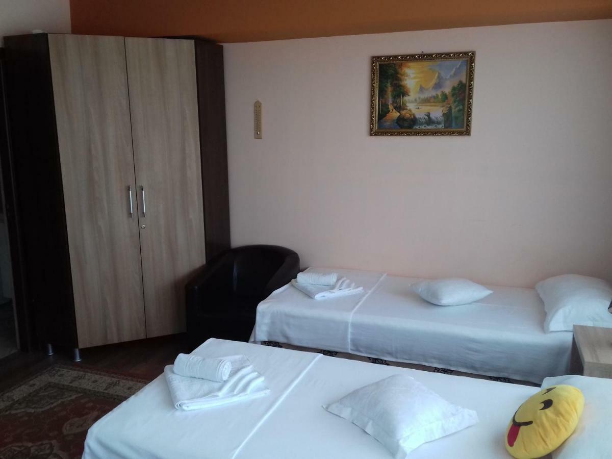 Casa Paul Hotel Galac Kültér fotó